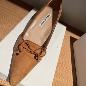 Manolo Blahnik Camel Suede Pumps
